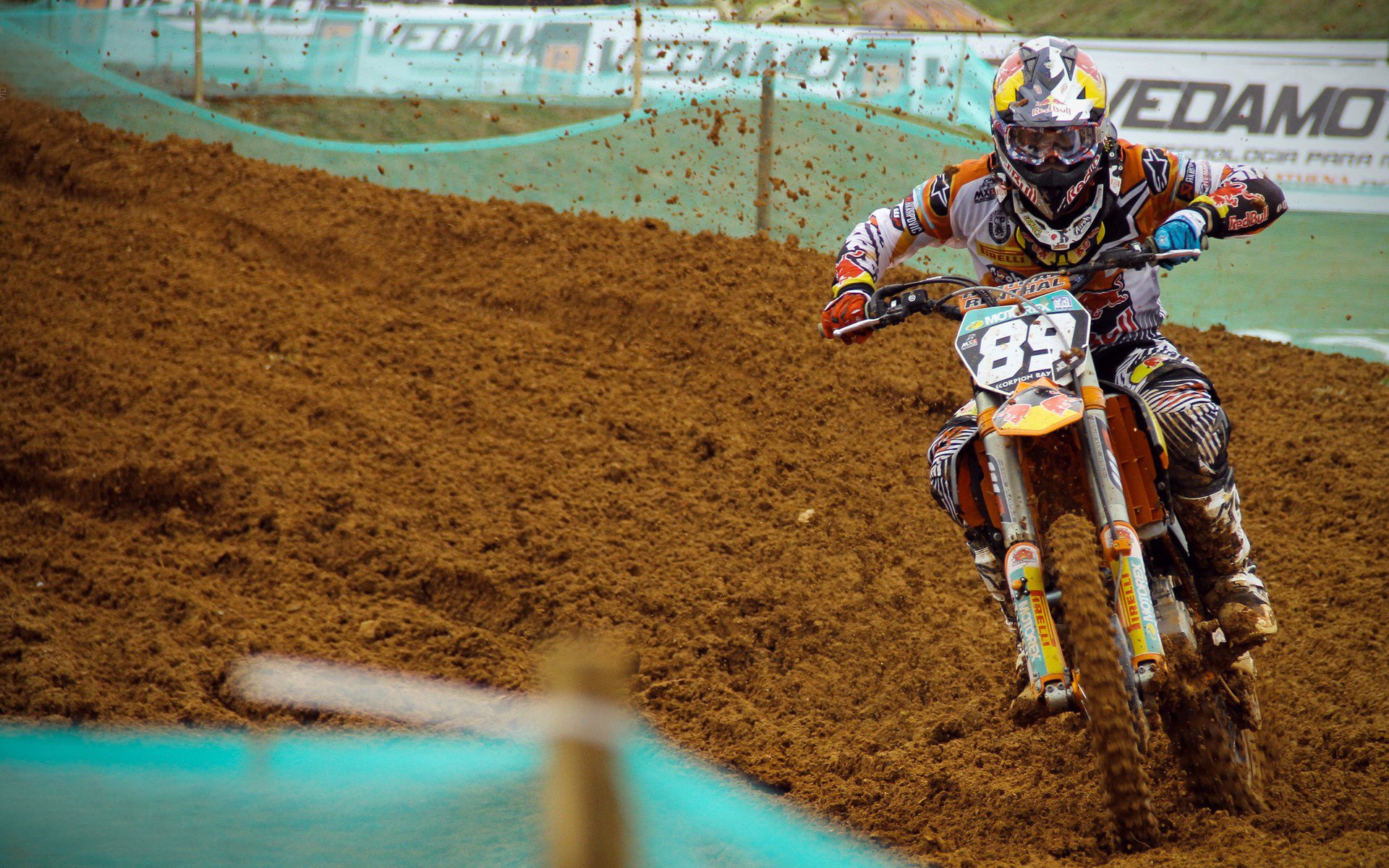 世界杯后：冠军主帅出版新书《更衣室的120分钟》 上市一周销量突破百万